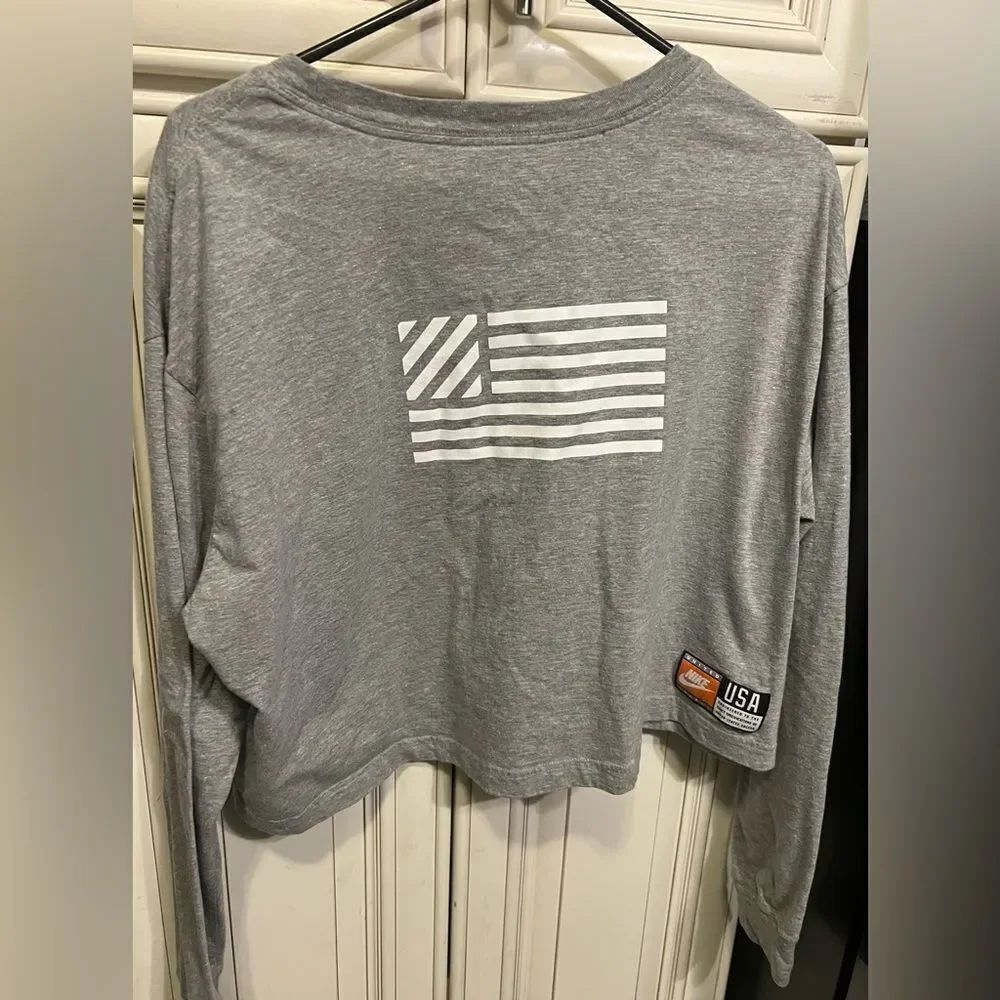 Nike U.S. Women's Cropped Long-Sleeve T-Shirt XL